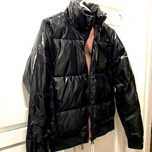 Champion black puffer jacket Size Large NWT